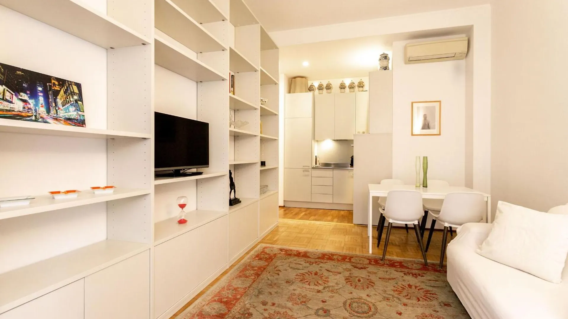 Disciplini Two Bedrooms Milán